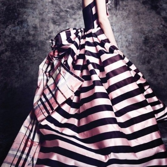 Meet your Posher - Picture 2 of 6